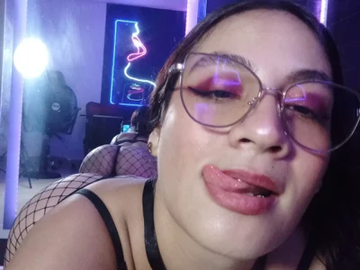 violett_collins_ on StripChat