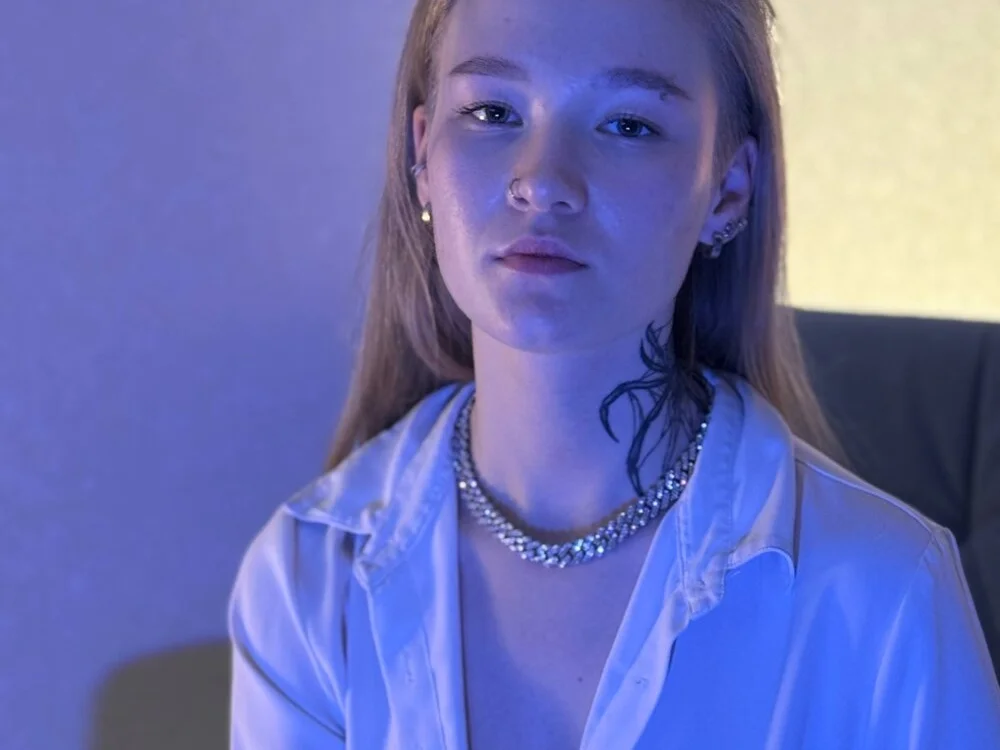 MaireLanda Offline XXX-chat