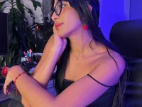 Tyla_Ks: онлайн-секс-чат