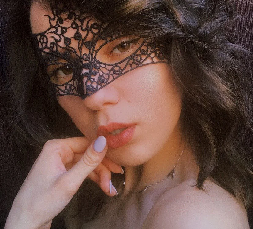 Mirabella_Ray's Offline XXX Chat