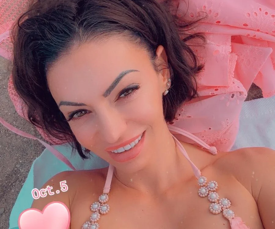 Virale's Offline XXX Chat