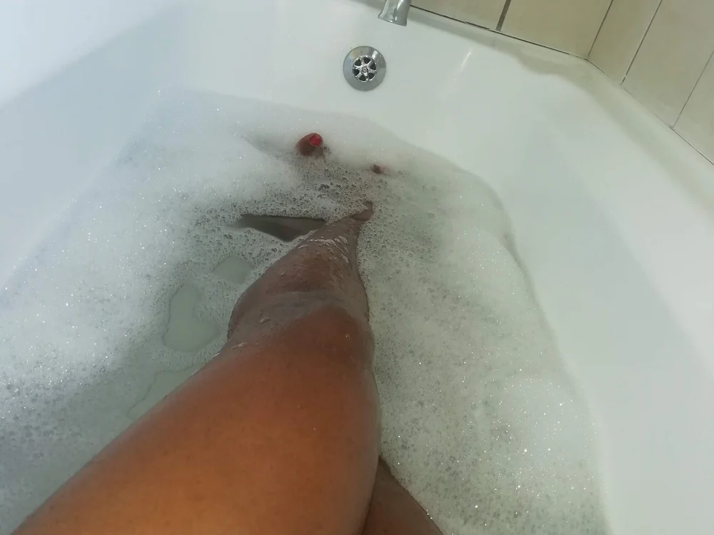 anggieb Offline XXX Chat