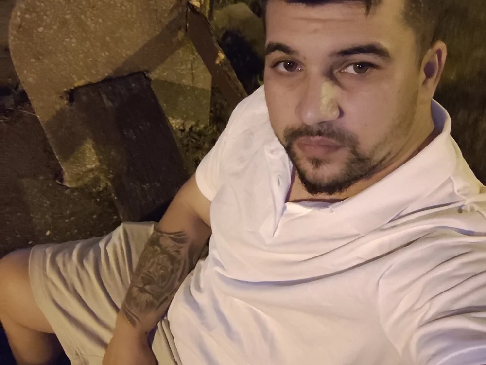 Offline chatovací místnost petru-daniel