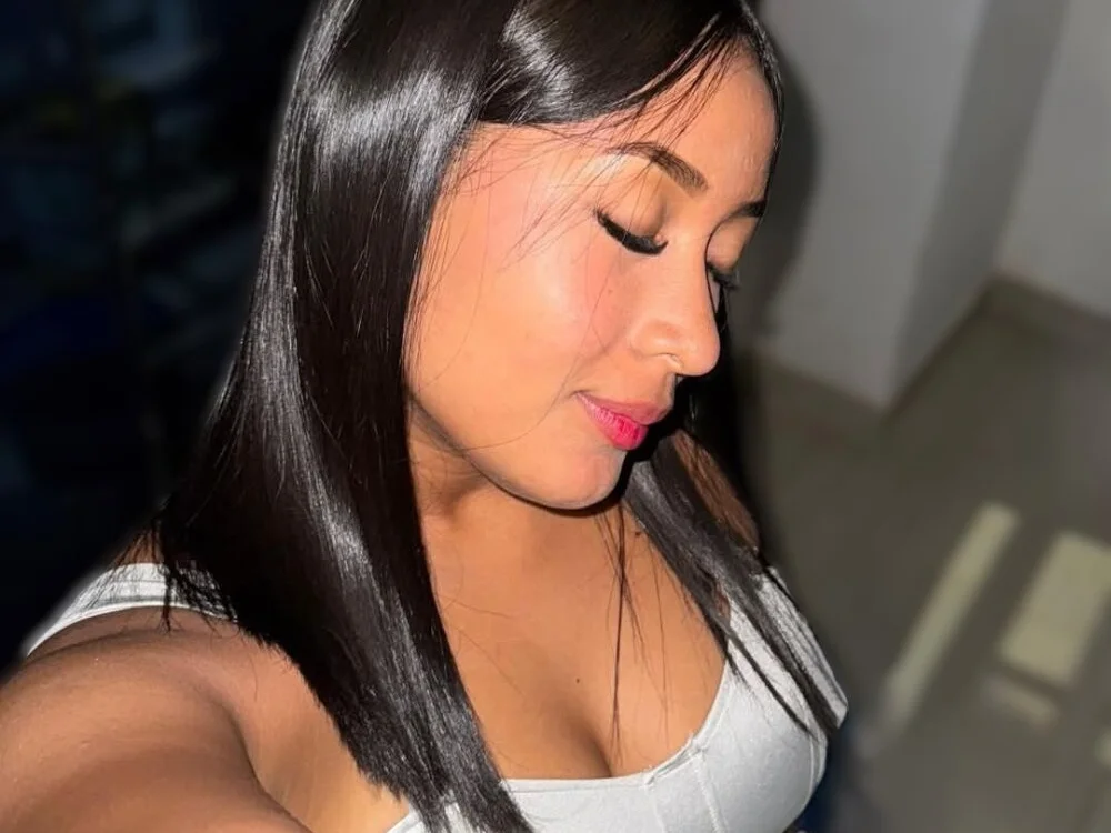 yailin_07 Offline XXX Chat