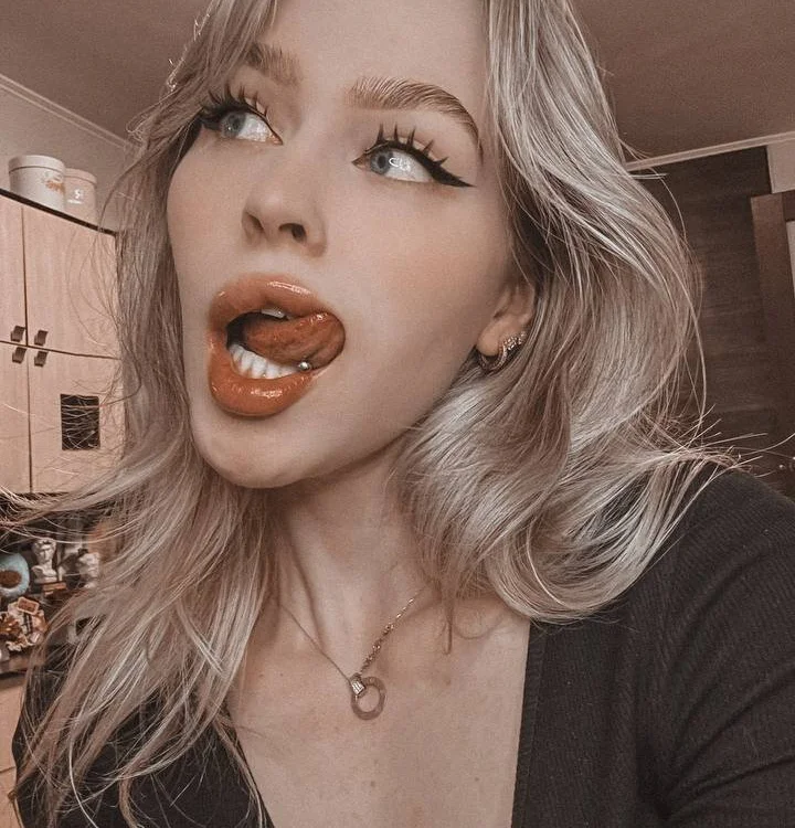 LisaNelsona Chat XXX Ngoại tuyến