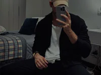 Dairymilk_05's webcam live show