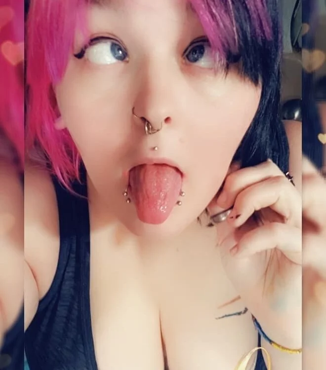 bbwstonerbabe's Offline Chat Room