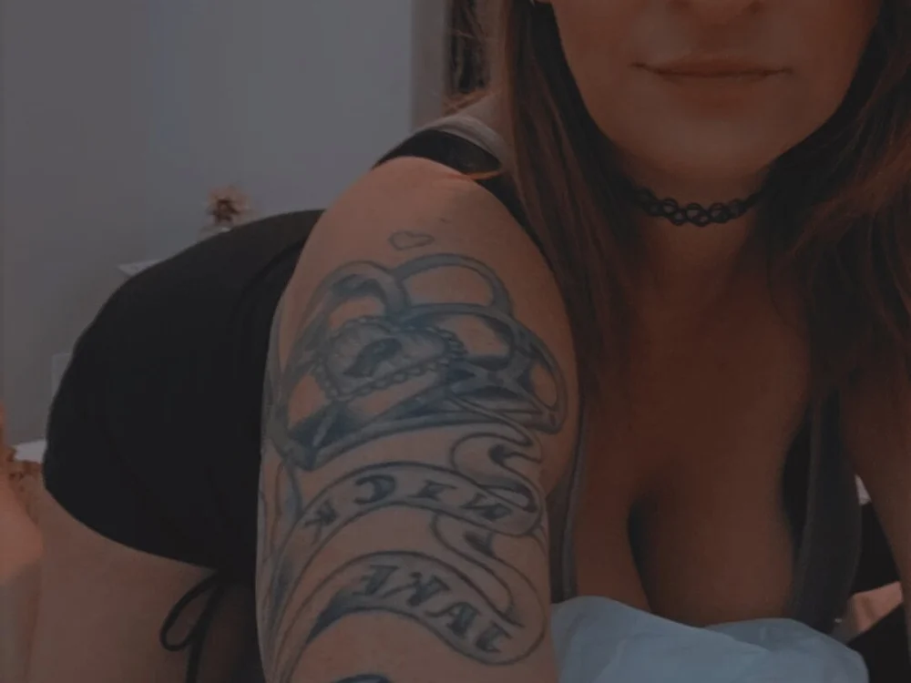 FancyFlawless' Offline Chat Room