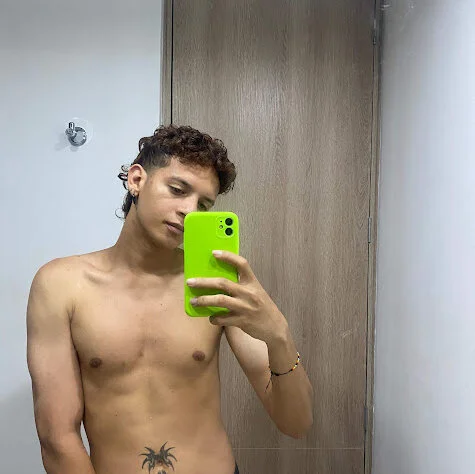 Офлайн-чат XXX tylernova