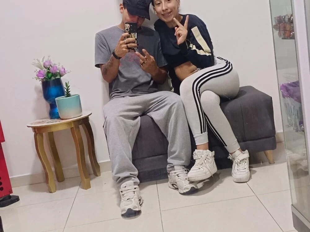 دردشة emmyanderick_cs الجنسية دون اتصال