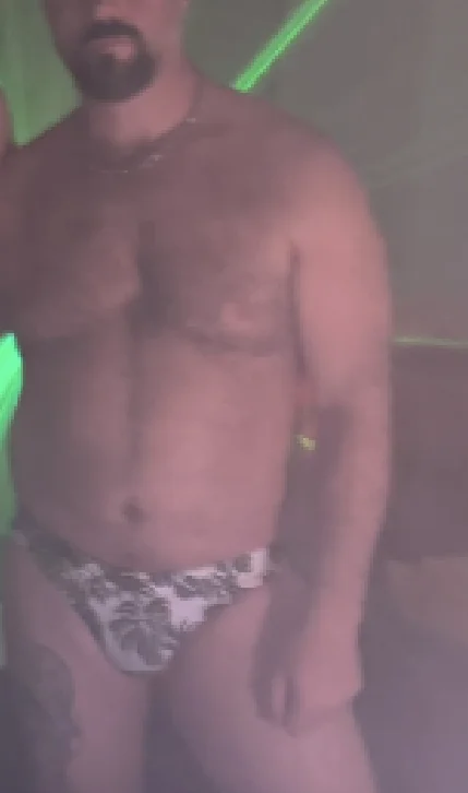 eljavato: офлайн-секс-чат