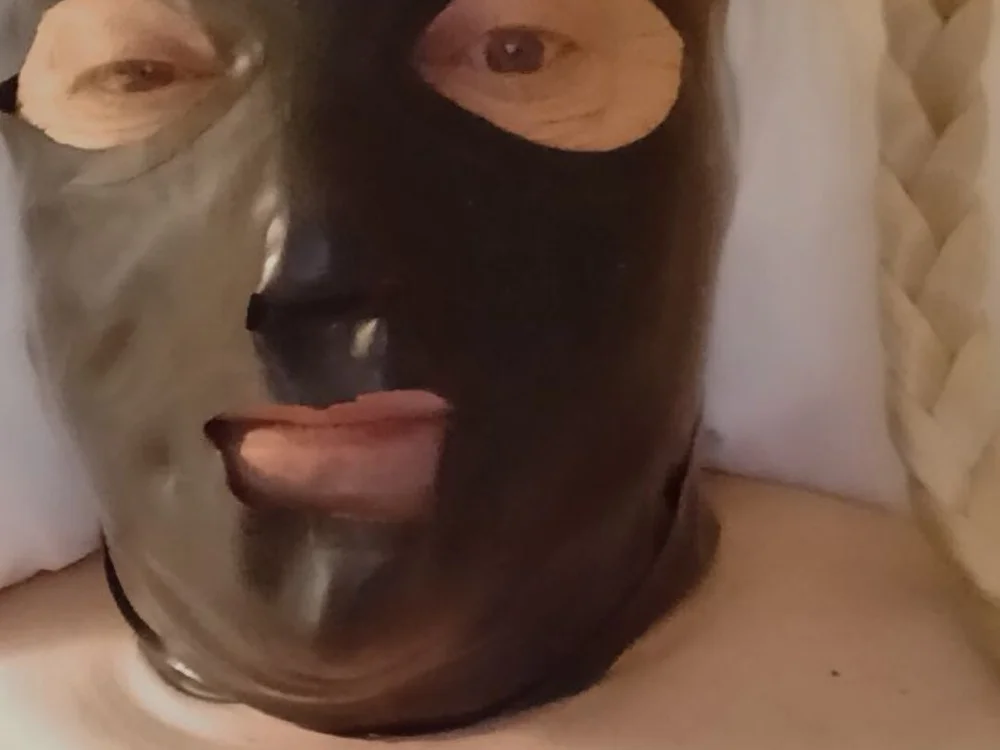 raytom311's Offline Chat Room
