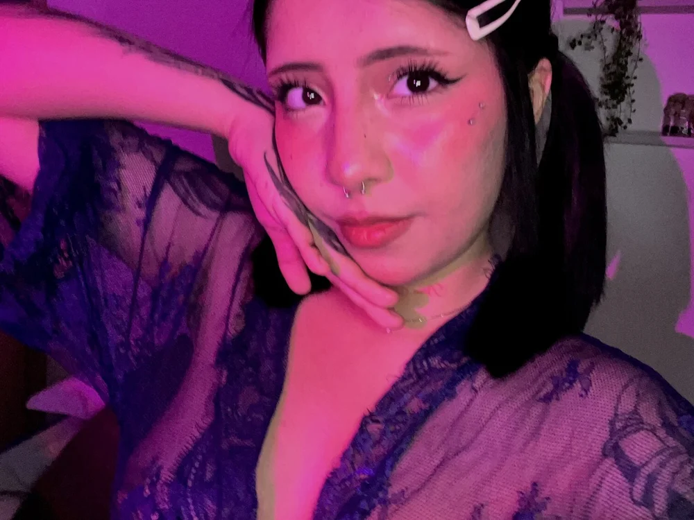 Its__Alice: συνομιλία ΧΧΧ εκτός σύνδεσης