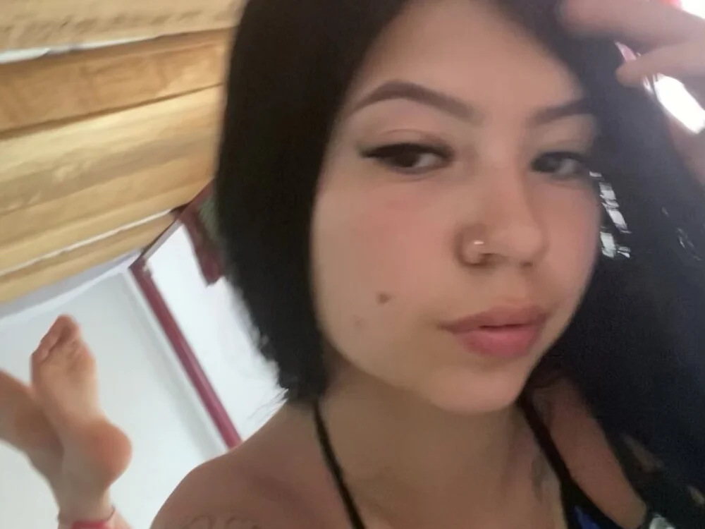 Chat +18 off-line de little__Chloee_