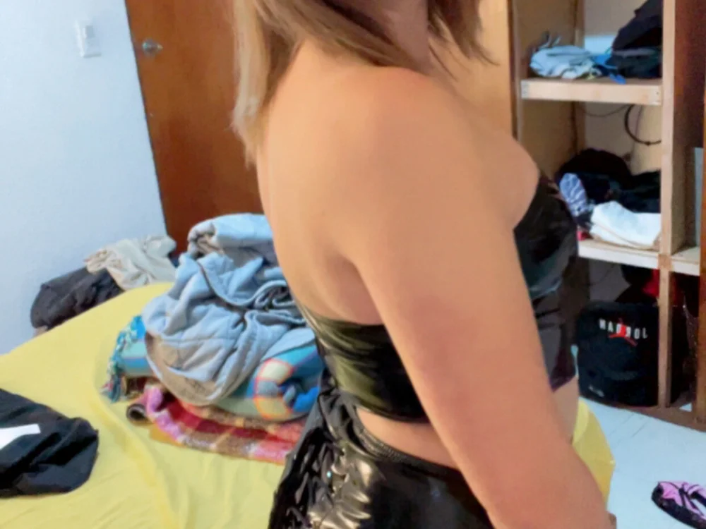 ladyluckz offline chatrum