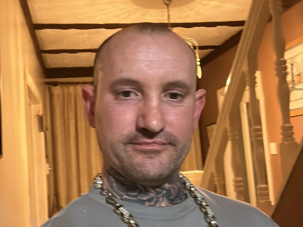 Daryl8787@xh Offline XXX Chat