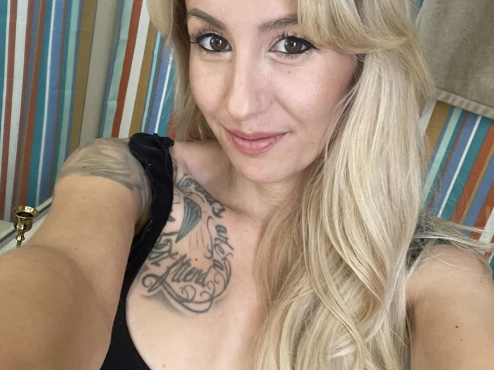 Playmistyforme333 offline chatrum