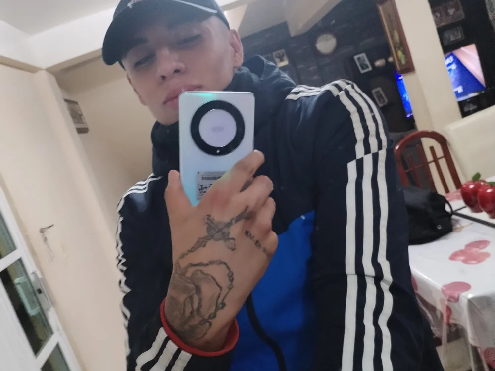 alexisbarron offline chatrum