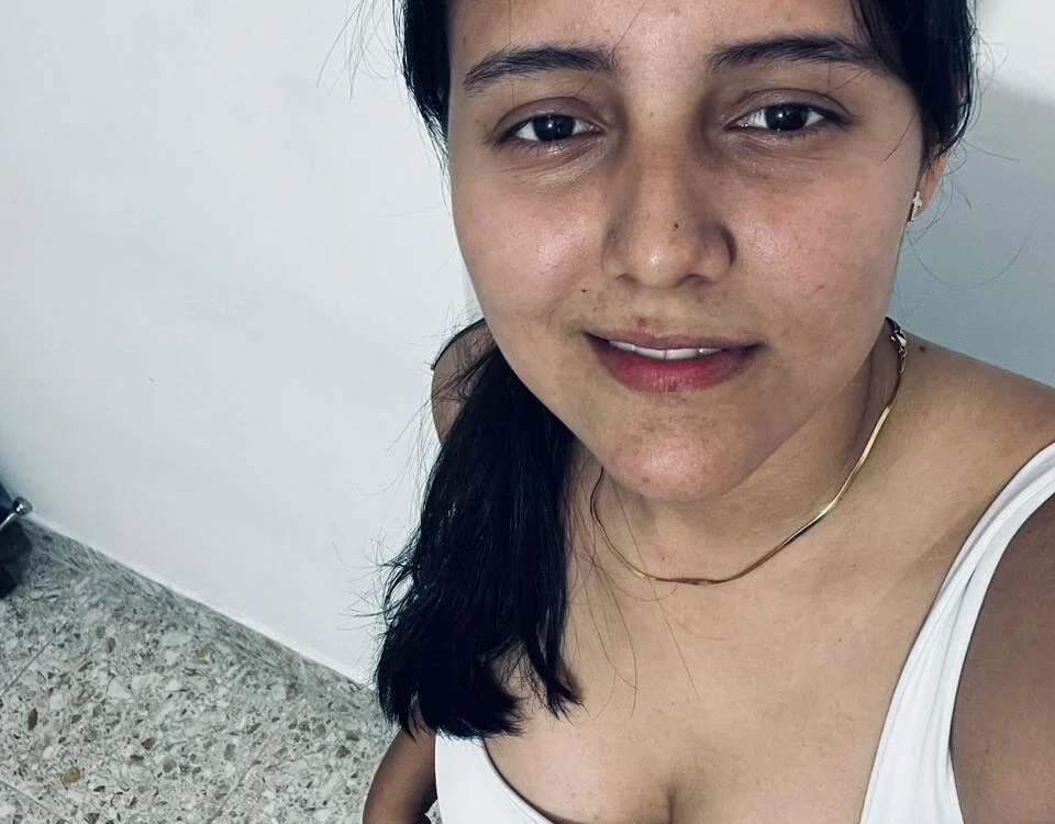 aleja_sexy18 অফলাইন XXX চ্যাট
