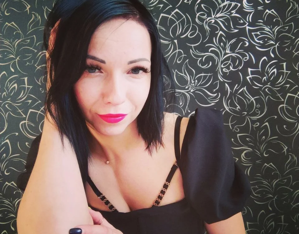 Nika_Liberty's Offline XXX Chat