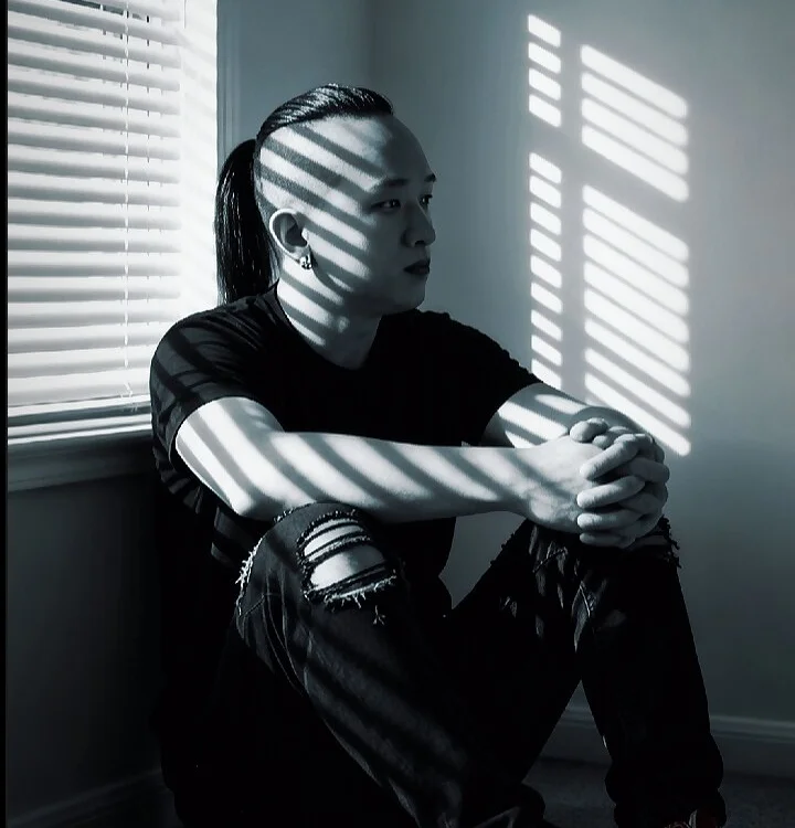 Boycodon1102's Offline Chat Room