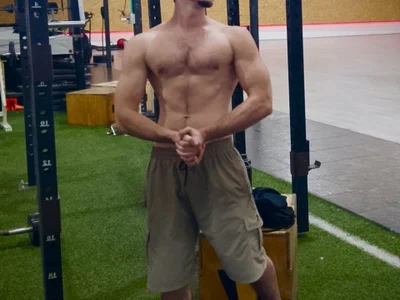 Isaacblaze_ Male Colombian Cam Sex
