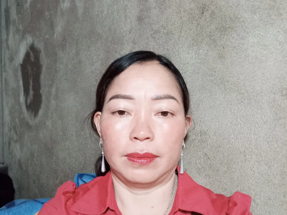 Yellow-pink Obrolan XXX Offline