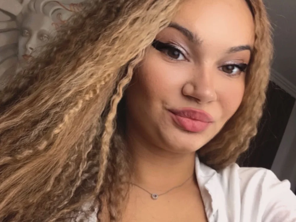 DaliaParis cam model