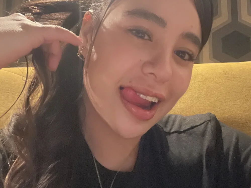 tata_jhonns' Offline XXX Chat