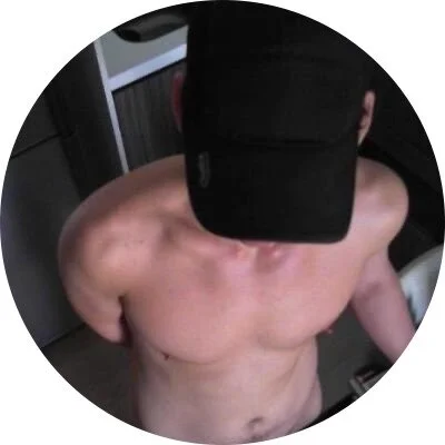 NakedPacket's Offline Chat Room