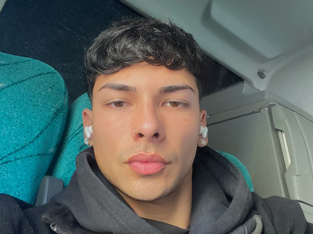 tomigmb Offline XXX-chat