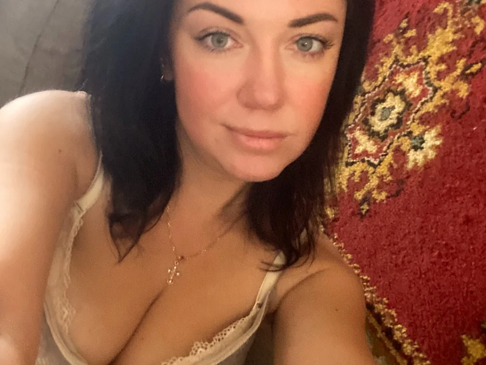 Veronika91's Offline Chat Room