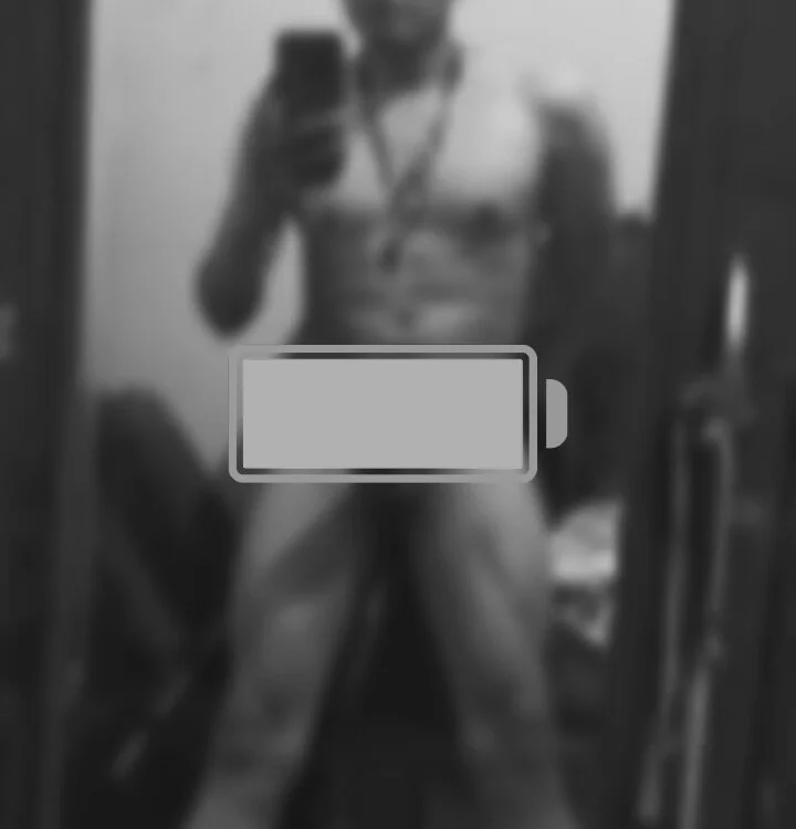 johnbigdick18 offline XXX-chatje