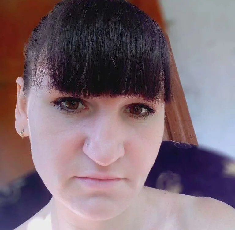 IlaKnight's Offline Chat Room