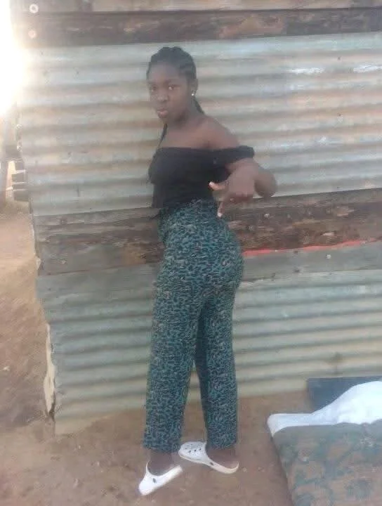 Sweetheart8889n Offline XXX chat