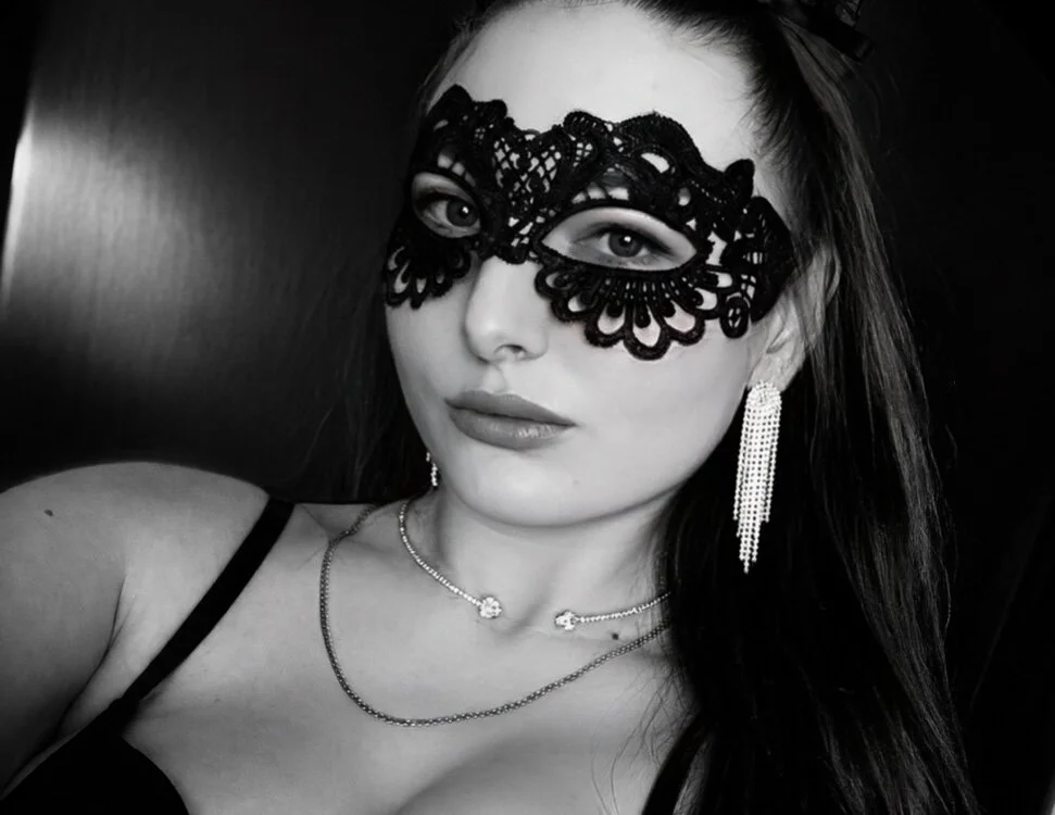 leylai7 offline XXX-chat