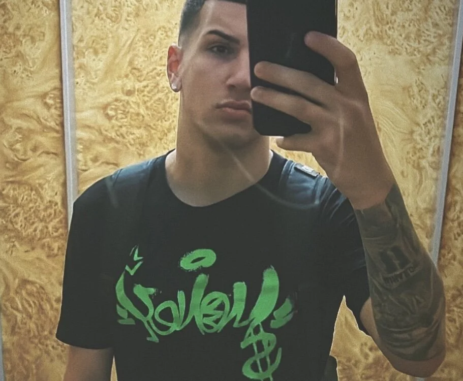 Offline chatovací místnost davide__05
