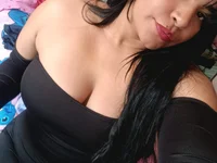 yelis11 live cam model