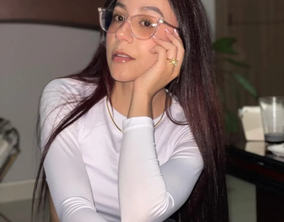 Arii_wilde Chat XXX Ngoại tuyến