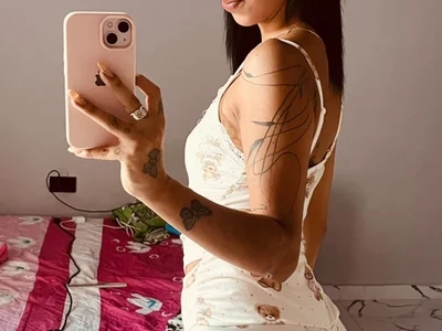 EmmaHearts_ - Girl 