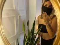 Chatroom XXX en direct de Alanaa_Cutee