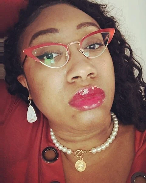 tatidiva's Offline Chat Room