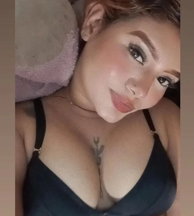 jenavalmont's Offline XXX Chat