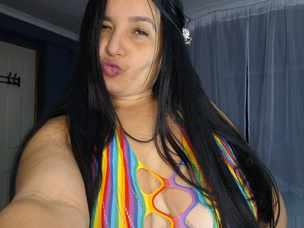 camilavaleska Obrolan XXX Offline