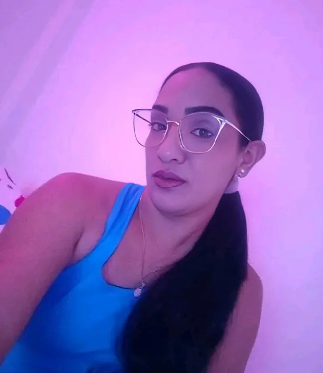 Paola-Rouse's Offline Chat Room