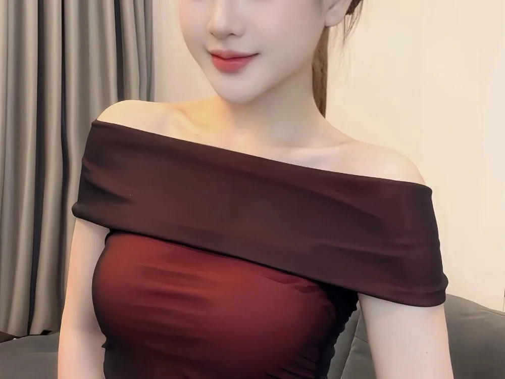 -Bianmi-'s Offline XXX Chat