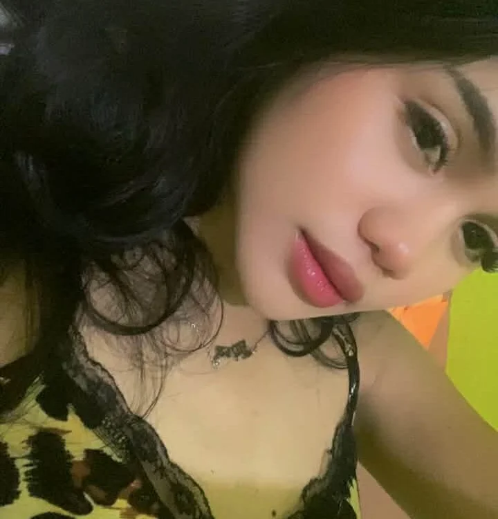 Ms_SultrySallyyxx offline XXX-chatje