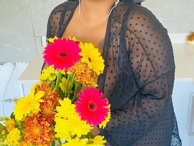 Katamia25 on StripChat