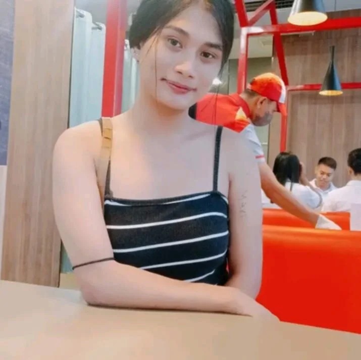 profile photo of hotcummaxine