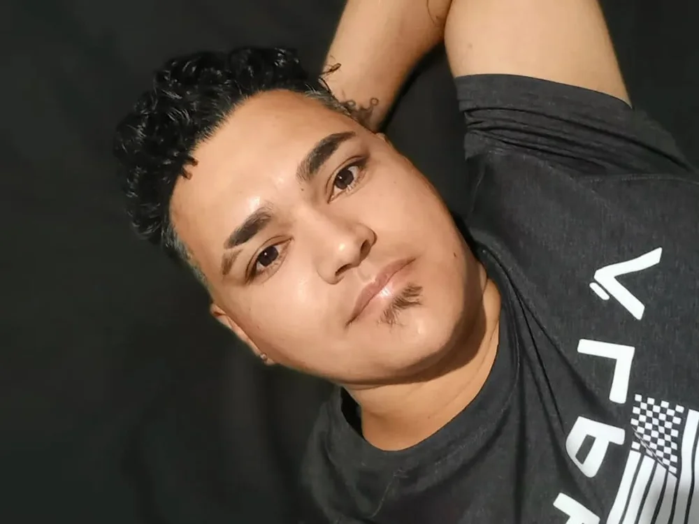 Pelextronos' Offline Chat Room